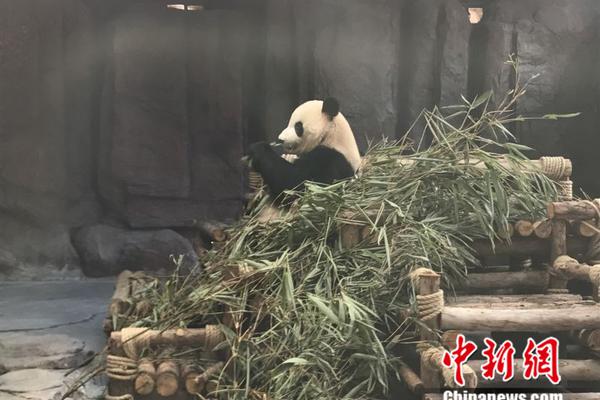 女副局长与群众座谈大耍官威：你哪小区的 记下来