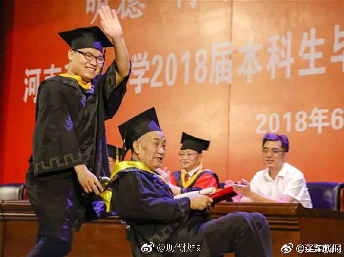 肯豆的腋下包才是轻巧出行的好搭档_云服务器CentOS