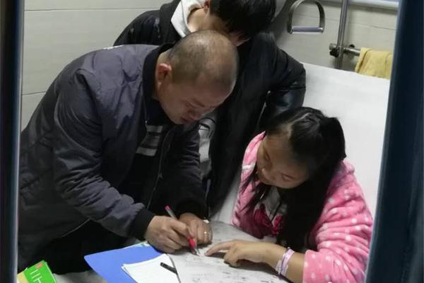 英雄联盟IG和SKT大比拼，选手数据深入对比，近日巅峰对决_9929高并发业务