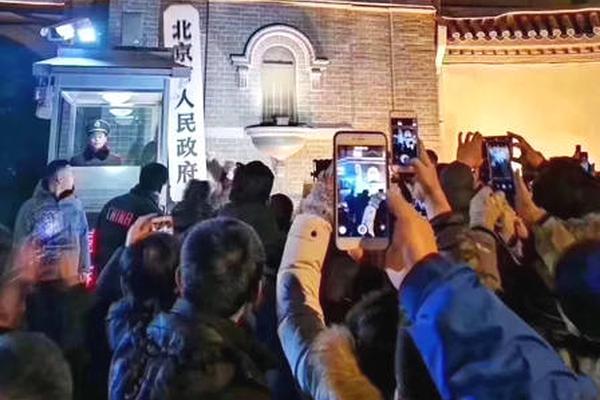 特朗普打了这个电话后 国际油价“闪崩”