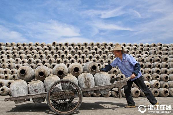 李亚男产后瘦身成功，晒照秀完美身材_个人云服务器