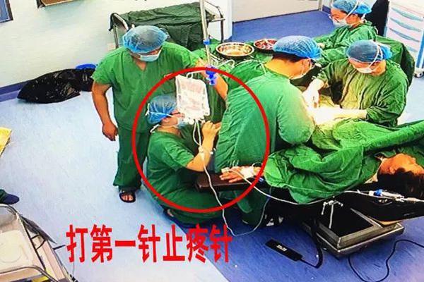 谷歌西雅图在建办公园区塔吊倒塌 致4死4伤