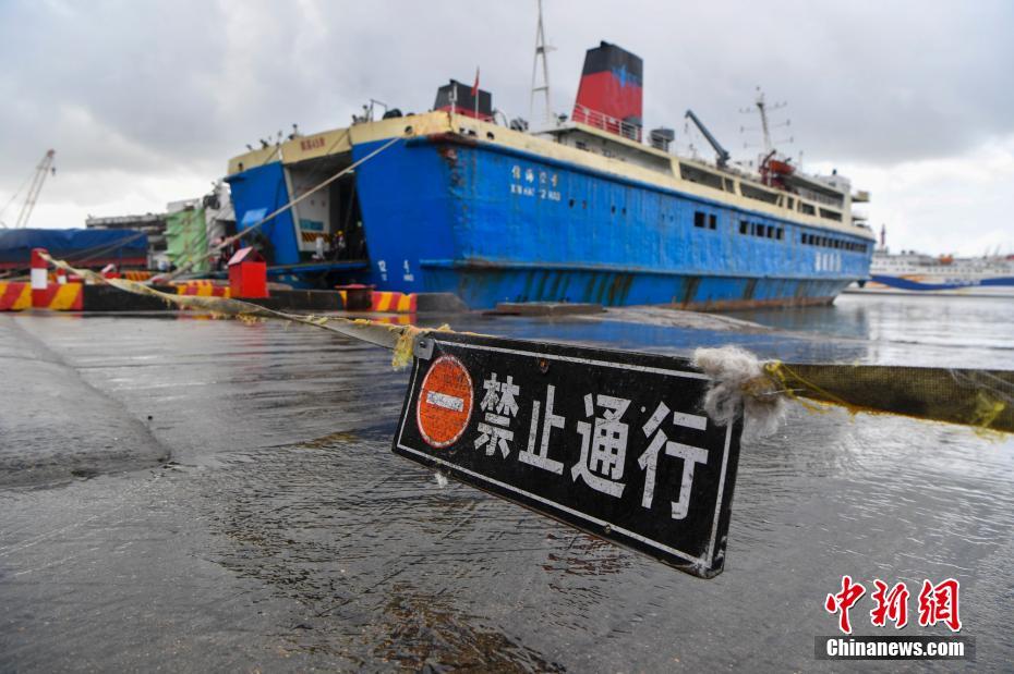 海南假宫颈癌疫苗续:涉事医院主要负责人已被停职_AI训练服务器