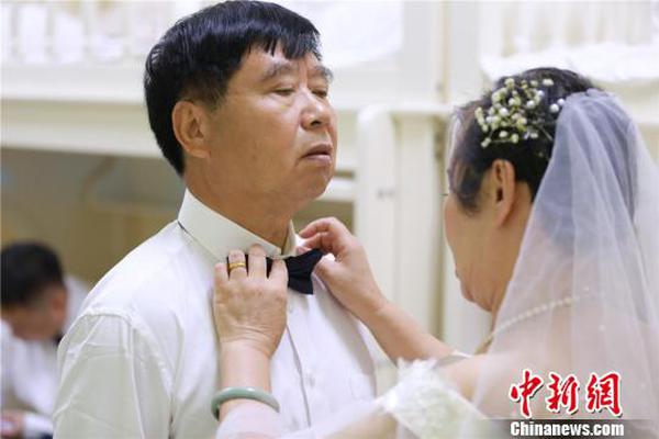 利用网盘传播近10万淫秽视频 百余名群组管理员被抓