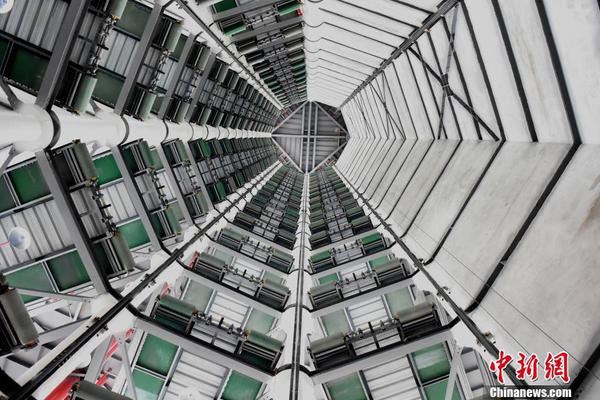 湖南张家界人大原副主任邓大渊受审：涉受贿131万_挂机宝夜神模拟器