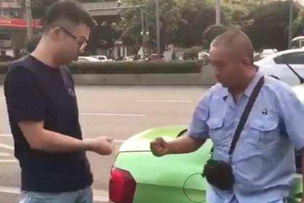 潘粤明被曝恋情后晒照_挂机宝页游挂机