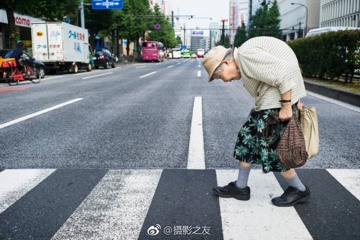 王健林:大连足球必重返亚洲一流 正建专业足球场