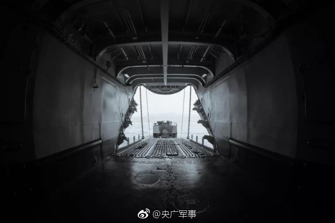 王健林:大连足球必重返亚洲一流 正建专业足球场_挂机宝租用