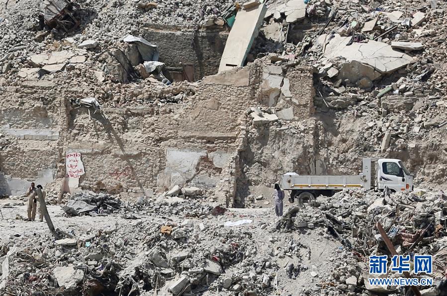 SpaceX拿到FCC批准 首批Starlink宽带卫星5月发射_9929 vs CN2