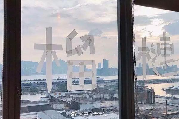 法军舰穿台湾海峡闯中国领海 张召忠：就为讨好美国_云电脑快照