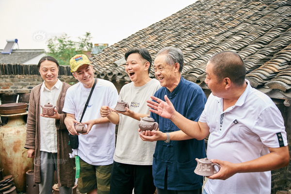 眼部按摩仪能治近视眼？_CN2服务器速度快