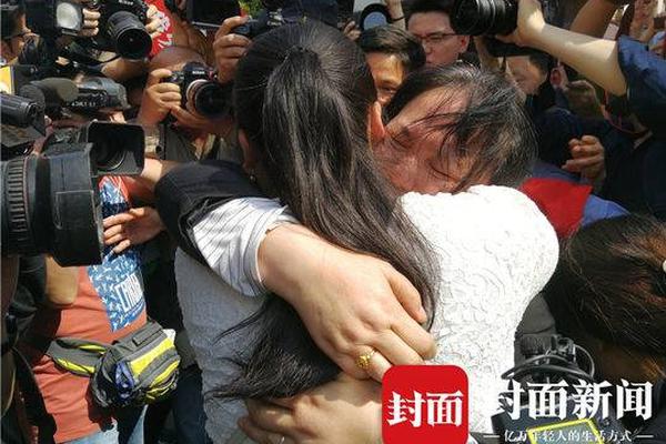 海南一学校原校长、副校长被查 此前被曝宿管猥亵女学生_CN2机器学习