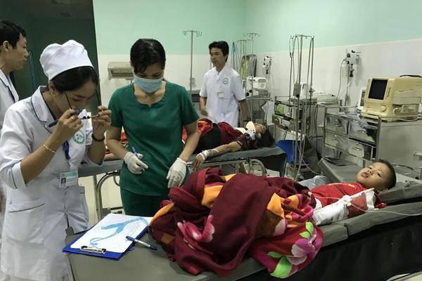 韩寒谈与吴京沈腾一起反盗版：我们是受害者联盟_重庆云服务器