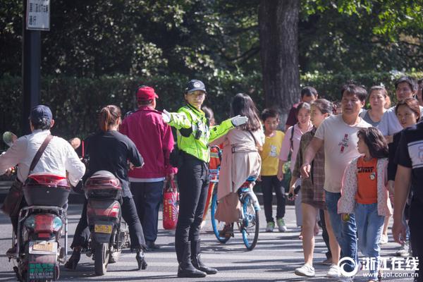 新浪娱乐对话王源:音乐是我输出内心的途径_挂机宝免费试用