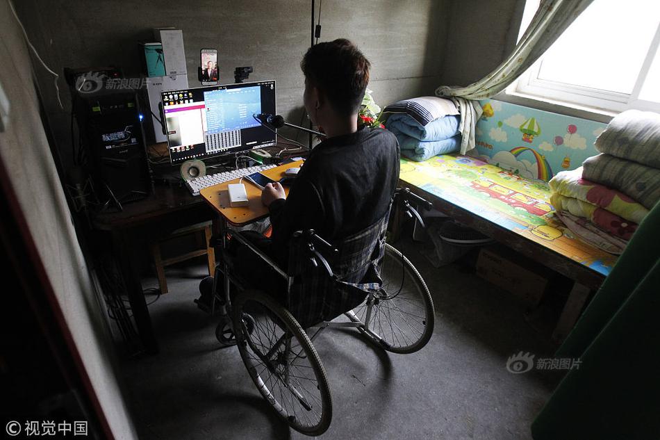 不和实锤?赵丽颖取关前经纪人黄斌 曝资源全被带走_稳定挂机宝