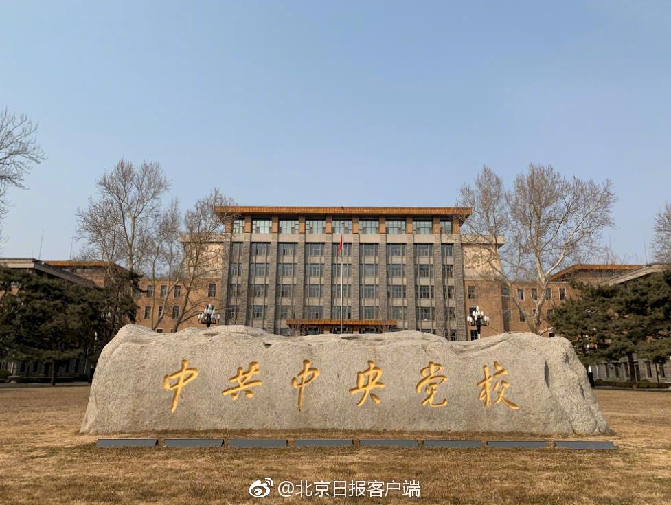 勇者无畏，且看国乒，问鼎江山万里如初💪 ​_医疗云服务器