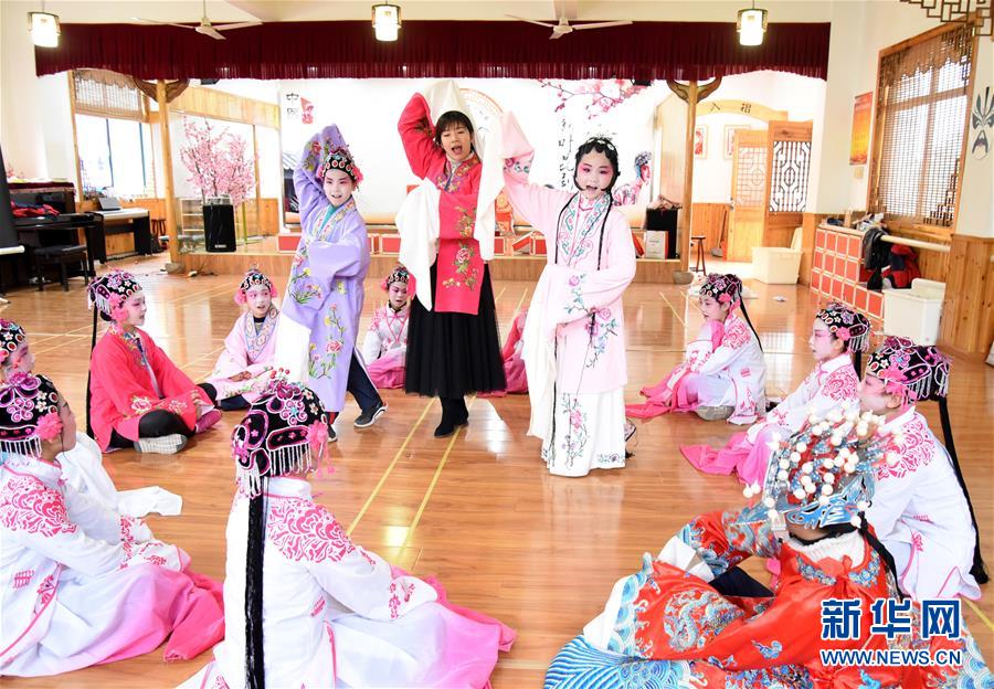 红场举行胜利日阅兵首次合练 部分参阅武器曝光_云电脑共享