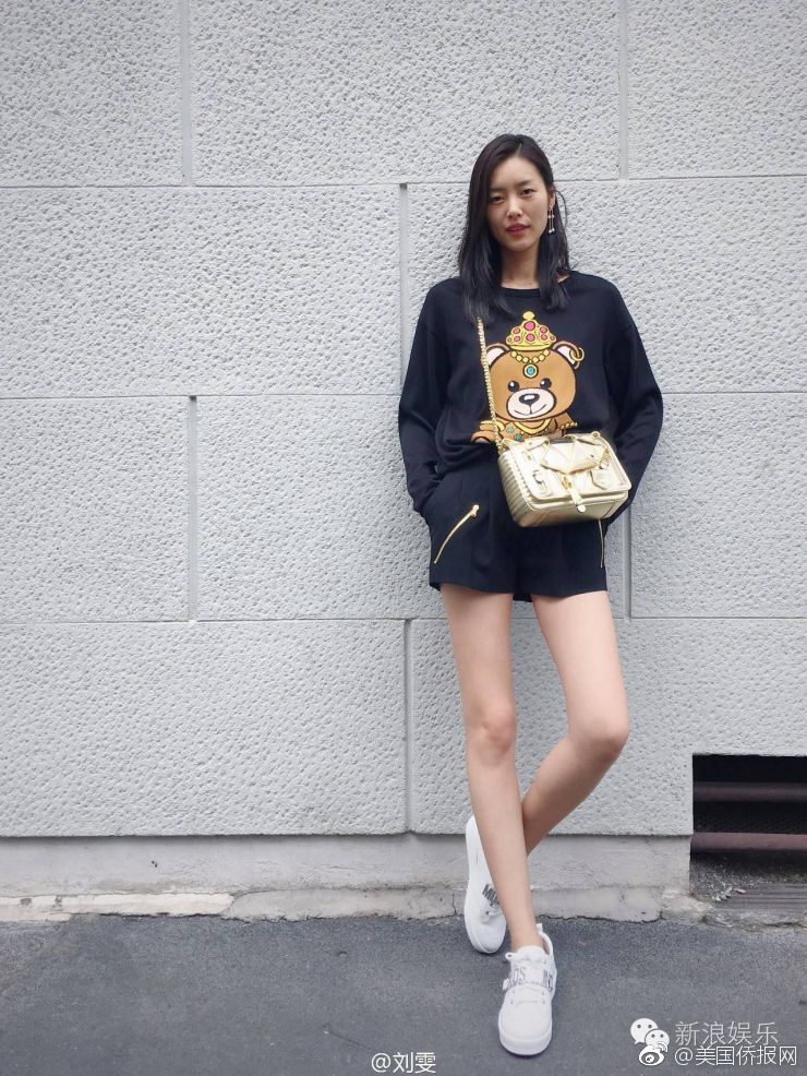 听华裔设计大师ANNA SUI解构她的设计哲学_9929外贸网站