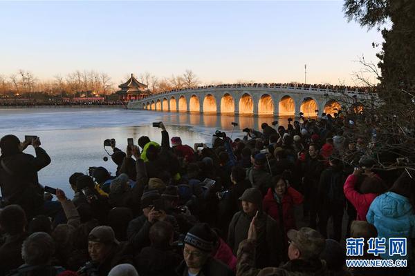 习近平出席第二届“一带一路”国际合作高峰论坛纪实_CN2容灾备份
