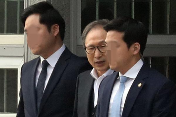杜兰特赛前热身投篮手感出色 轻舒猿臂抬手就进_CN2服务器新手教程