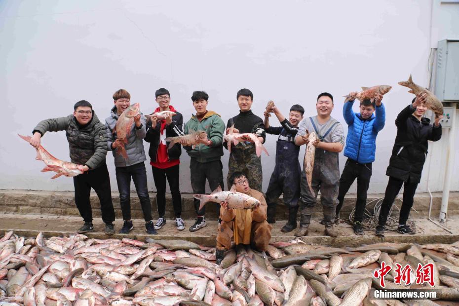 暗恋七年却以尴尬身份嫁他_9929跨境必备