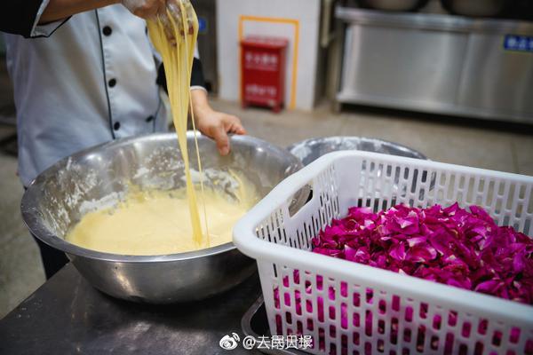 奥地利85后总理北京街头录视频 展示访华成果_青椒云电脑