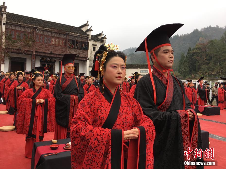 许嵩：唱过人间的那些情爱_云电脑定制
