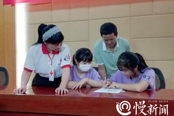许嵩：唱过人间的那些情爱_云电脑定制