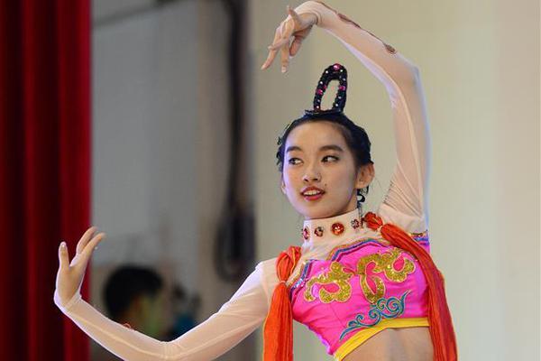 辩论！谁才是动画中的最强小朋友？_9929丢包率
