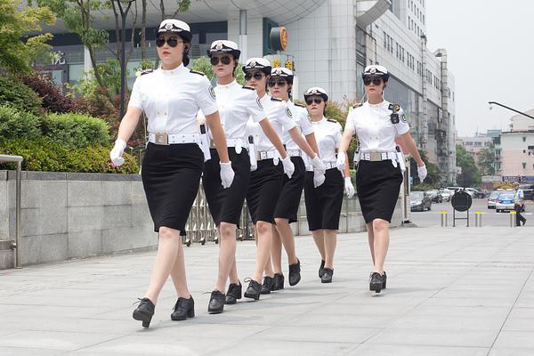 国人的“汉兰达”来了！颜值完爆途观L，起步或不足10万！_9929和CN2 GIA对比
