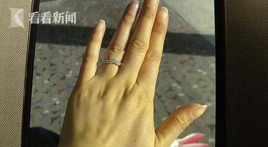 冯小刚徐帆夫妇现身新西兰 疑复工筹拍新片_9929独享物理机