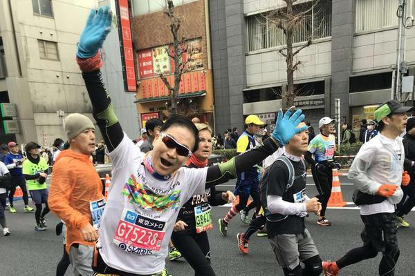 别再问该不该炒股还是该买房了!紧跟..._9929日本VPS