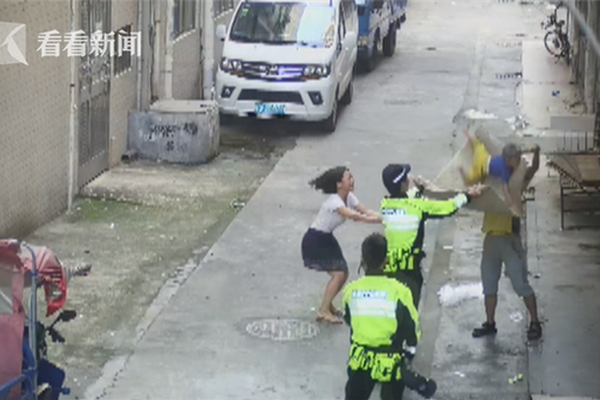 兵马俑手指在美被折断盗走