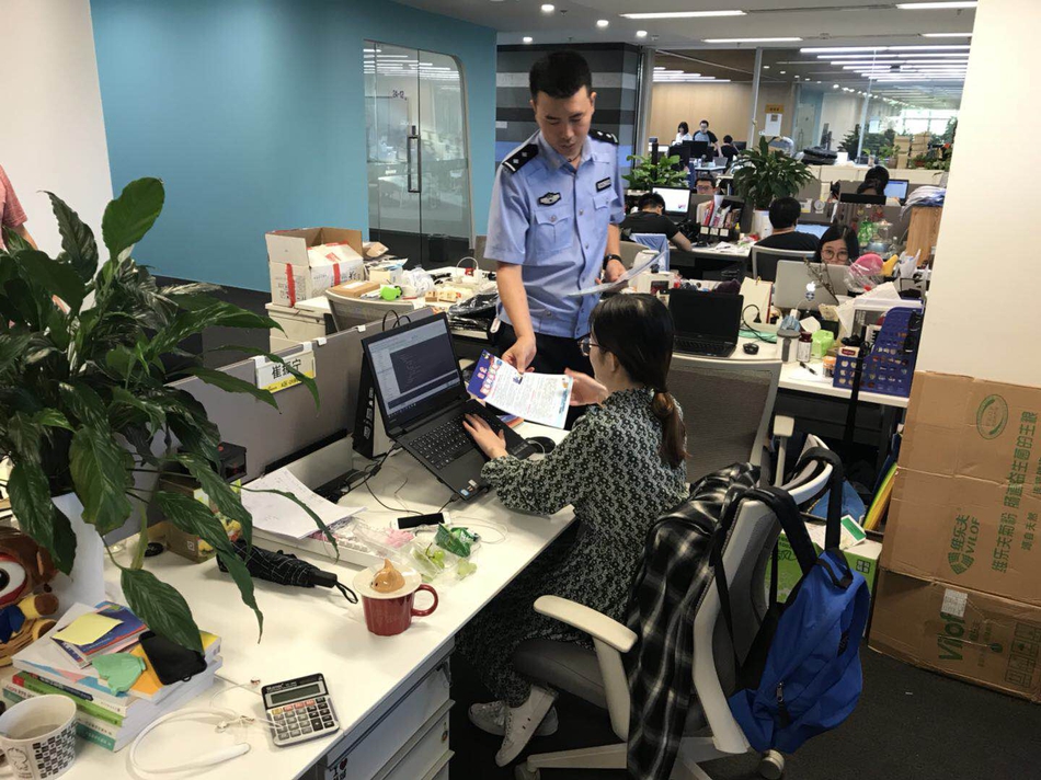 英超-德赫亚送礼曼联平切尔西_挂机宝迷你哆