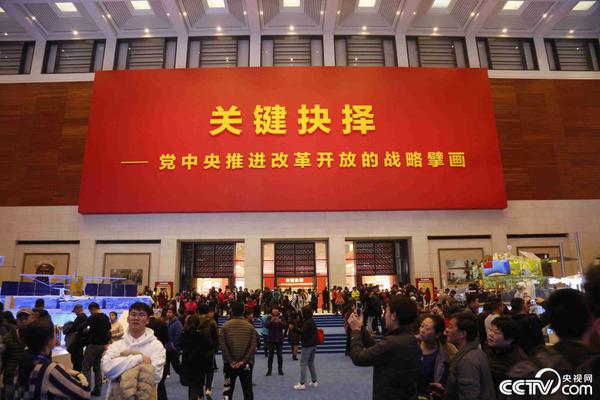 温暖善良的何炅:娱乐的角色,认真的人生_香港CN2云服务器