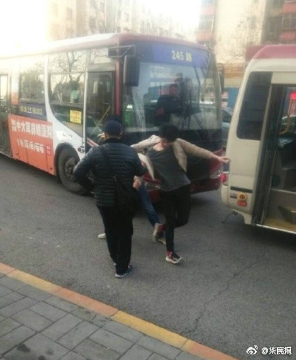 明明:如何看待美元强势和美国一季度GDP超预期?_云数据库