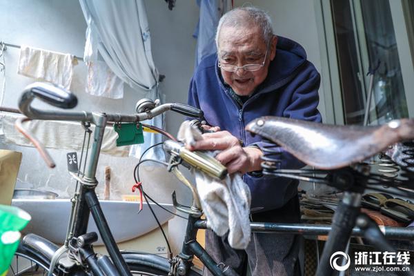 “父姓加母姓”起名现象悄然兴起_CN2服务器选购指南