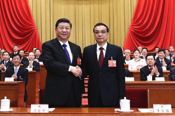 排场壮观！泰国举行国王加冕仪式彩排 现场气氛紧张隆重_云服务器SSD硬盘