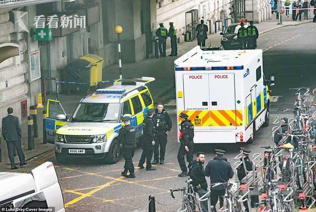吴亦凡遮掩长发亮相 蔡依林佟丽娅张..._网站服务器