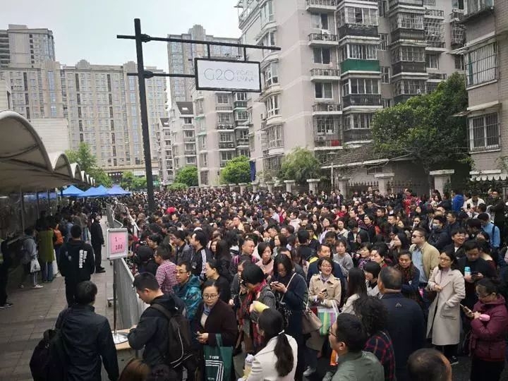 雍和宫门口千年龟骗局:70元鳄龟卖1600元_云电脑防泄漏