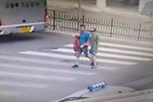沈阳故宫掌门人李声能称最难忘那一天_云电脑混合云