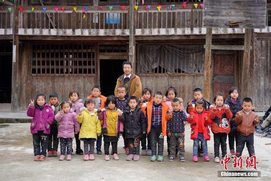 狮子座不管几岁，谈起恋爱来都像是5岁_挂机宝CN2