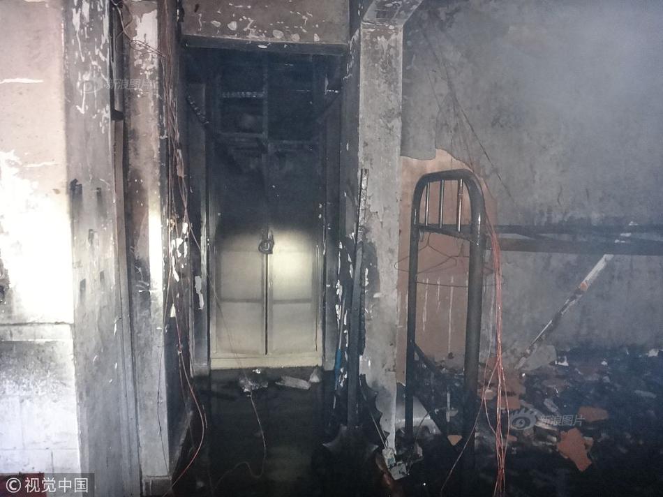 的哥拒绝打表反怼乘客 别人都理解怎么你不行
