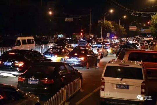一线|北京延庆突现小黄车停车牌 ofo正在测试定点停车_CN2服务器不绕路