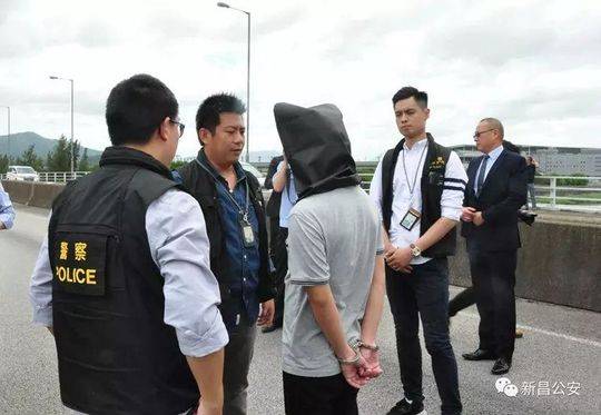 美国男子被自己养的大鸟杀死，他的100只神奇动物将被...