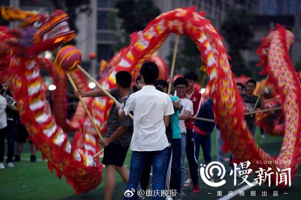 吴谢宇友人：他追女生时一直用化名 想当“小三”_CN2 GT线路