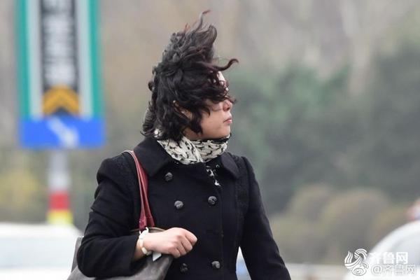 盘点北京排队去吃的川菜馆子！10碗米饭都挡不住！_挂机宝机器人